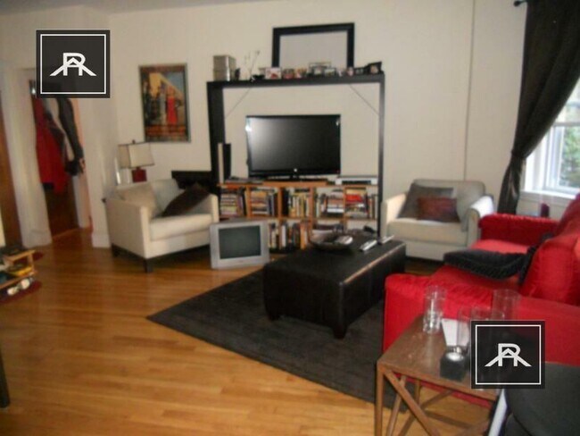 Foto del edificio - 3 bedroom in Brookline MA 02446