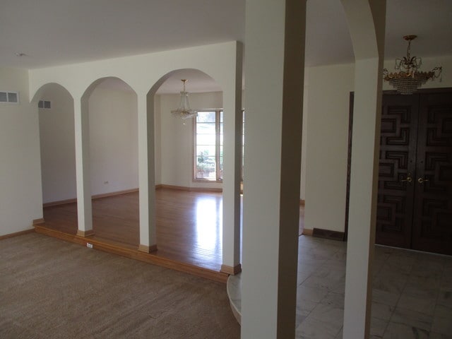 Building Photo - 4 Royal Vale Dr
