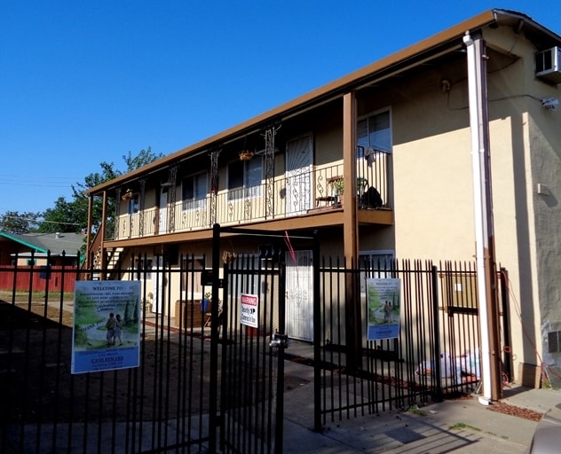 Building Photo - 810-820 Lampasas Ave
