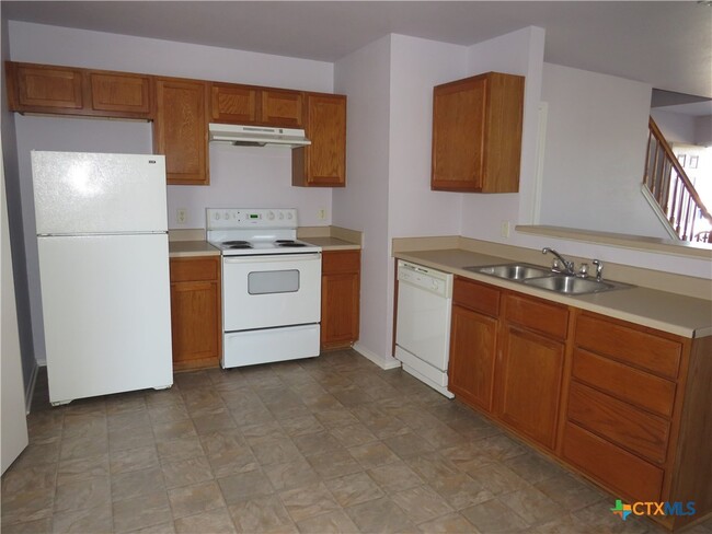 Foto del edificio - 3708 Malibu Ln