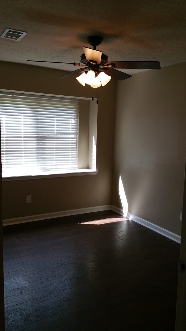 3rd bedroom - 4308 Turtle Creek Dr