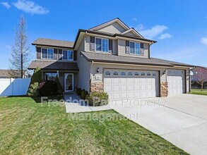Building Photo - 3783 Pandion Dr
