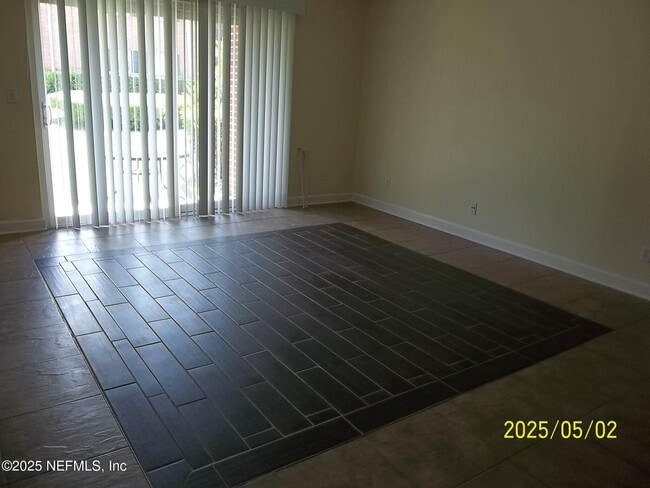 Building Photo - 4915 Baymeadows Rd