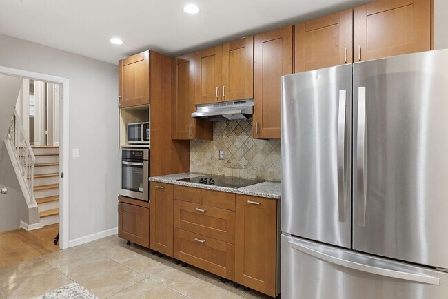 Foto del edificio - 4411 Langdon Dr