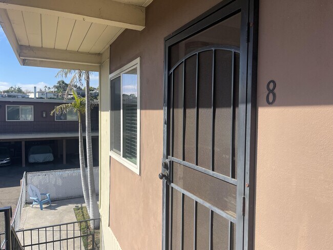 Foto del edificio - 3155 Kemper St