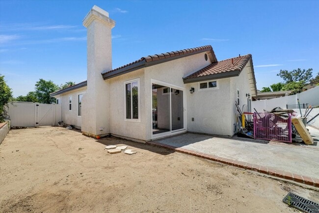 Building Photo - 501 Roosevelt St