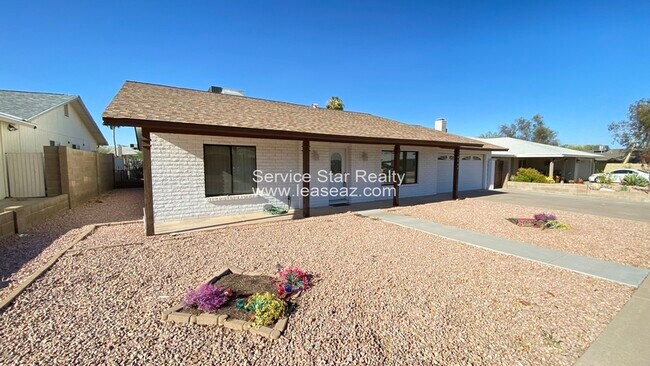 Building Photo - 4248 E Sacaton St