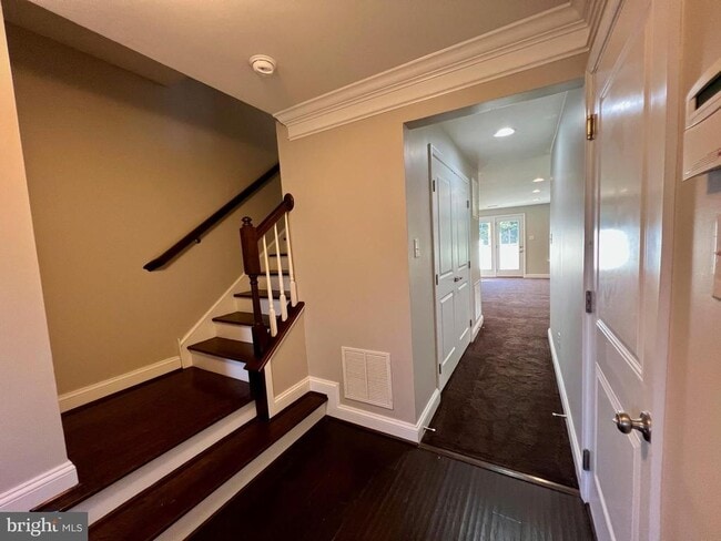 Building Photo - 246 Iannelli Rd