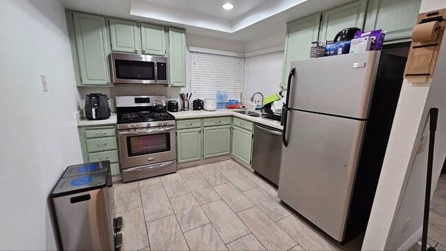 Foto del edificio - 2060 E 5th St