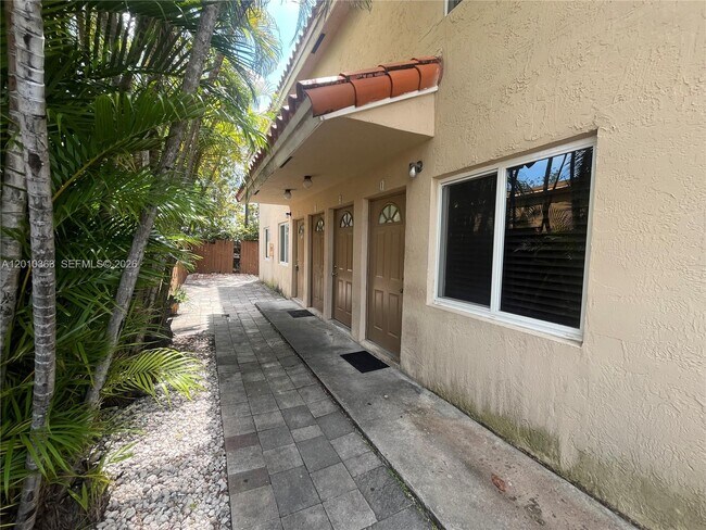 Foto del edificio - 1419 SW 22nd Ave