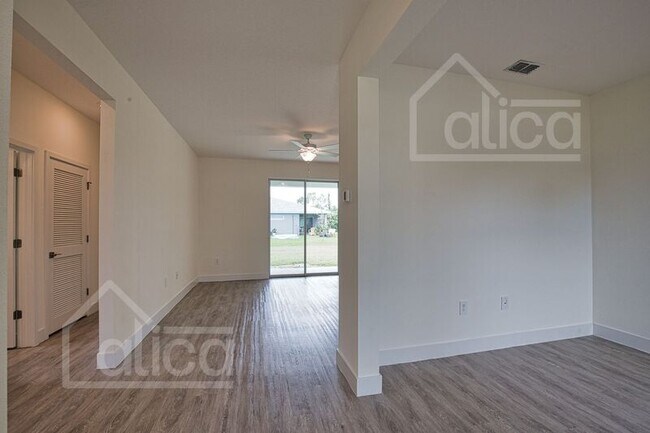 Foto del edificio - 1159 Byxbee Ct