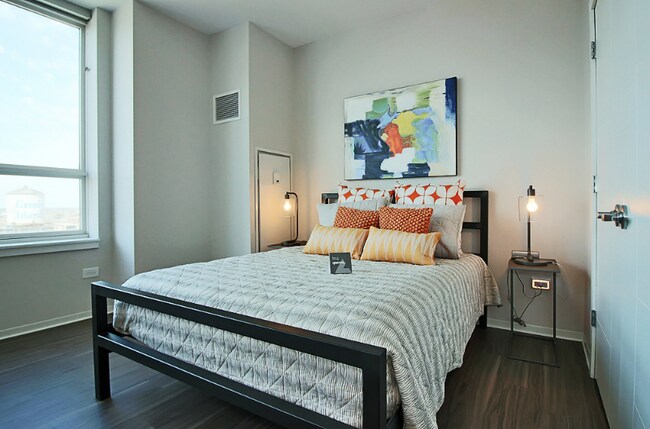 Foto del edificio - 755 W Adams St