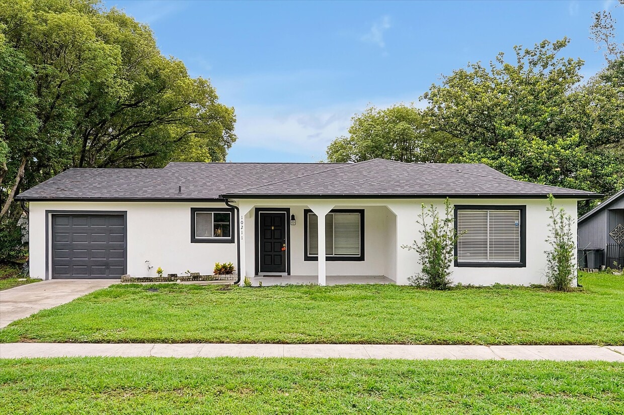 Primary Photo - 10211 Gray Eagle Dr