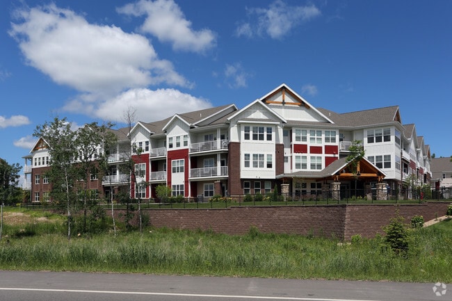 Building Photo - Northern Lakes