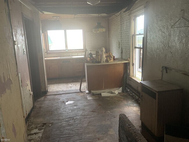 Foto del edificio - 3 br, 1 bath House - 818 Crawford Avenue