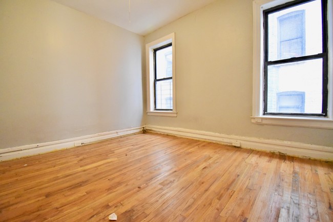 Building Photo - 520 W 139th St