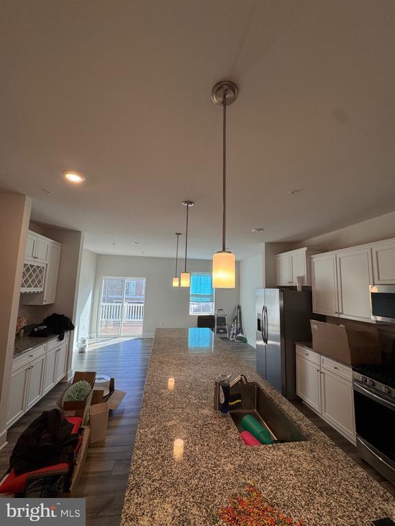 Building Photo - 4151 Skipton Pl