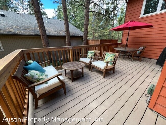 Building Photo - 3 br, 3 bath House - 1548 NW Kingston