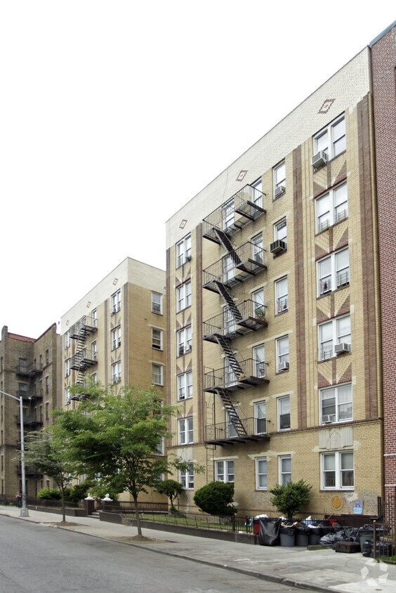 480 E 21 ¡St - 480 E 21st St