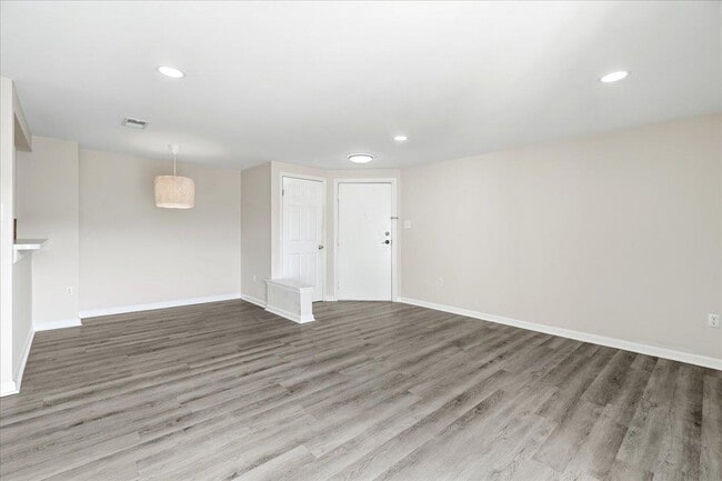 Building Photo - 819 Stratford Way