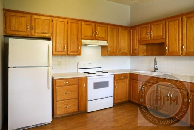 Building Photo - 8307 S 38th St