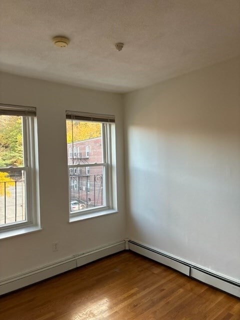 Foto principal - 49 S Huntington Ave