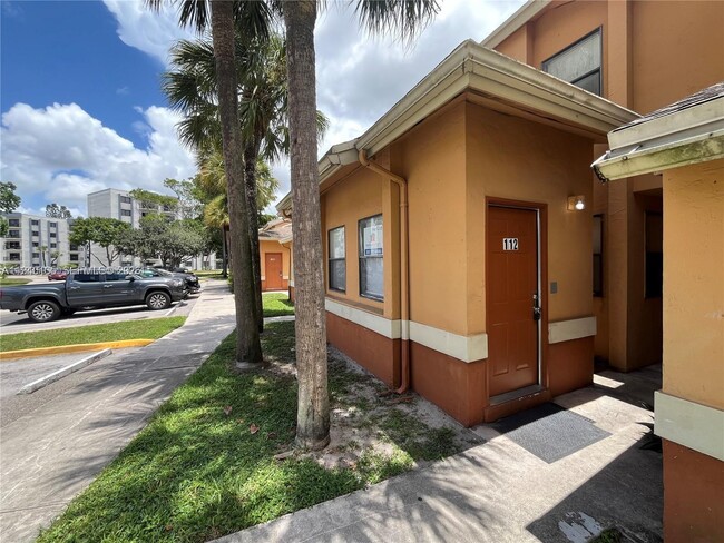 Foto del edificio - 2511 NW 56th Ave