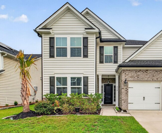Foto del edificio - 518 Yellow Leaf Ln