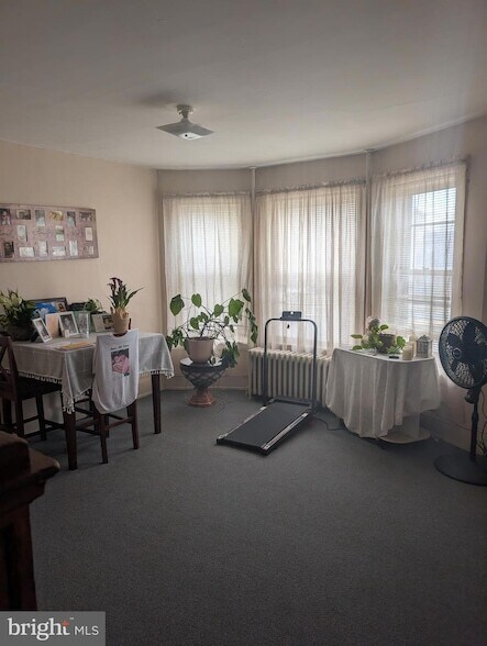 Building Photo - 106 Walnut St