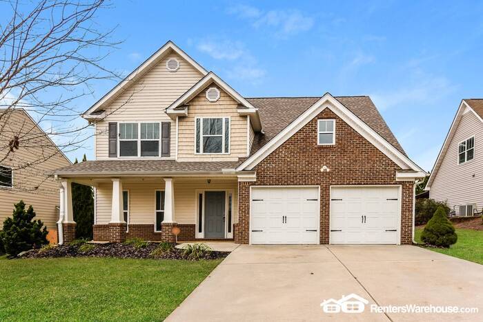 Traditional Home in East Paulding Photo