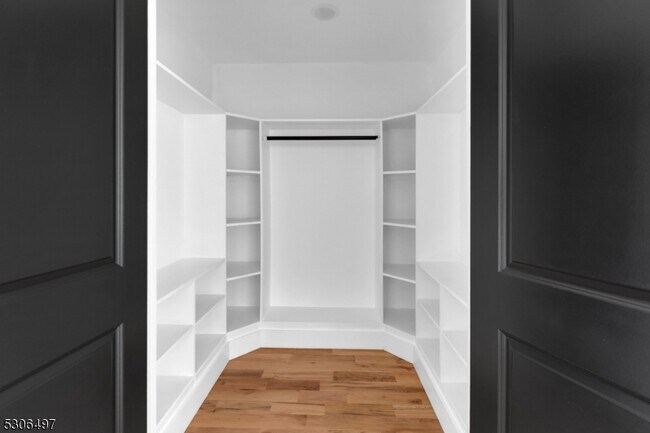 Building Photo - 87 N Munn Ave