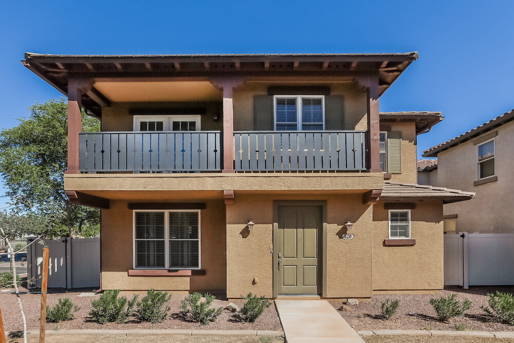 Foto principal - 820 S Adam Way