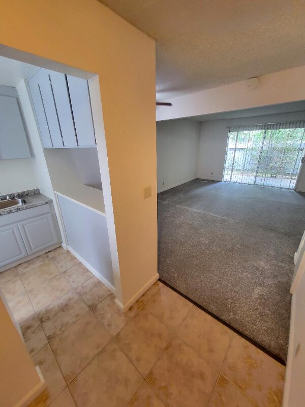 Foto del edificio - 4890 N Backer Ave