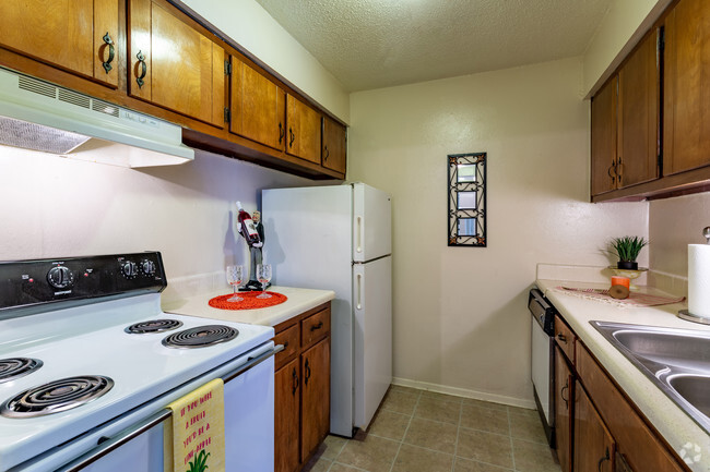 2HAB, 1BA - 850 ft² Cocina - South Glen Apartments