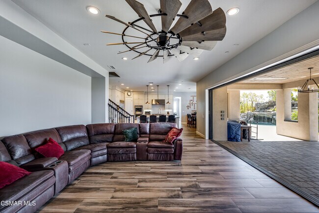 Building Photo - 7377 Woods Ct