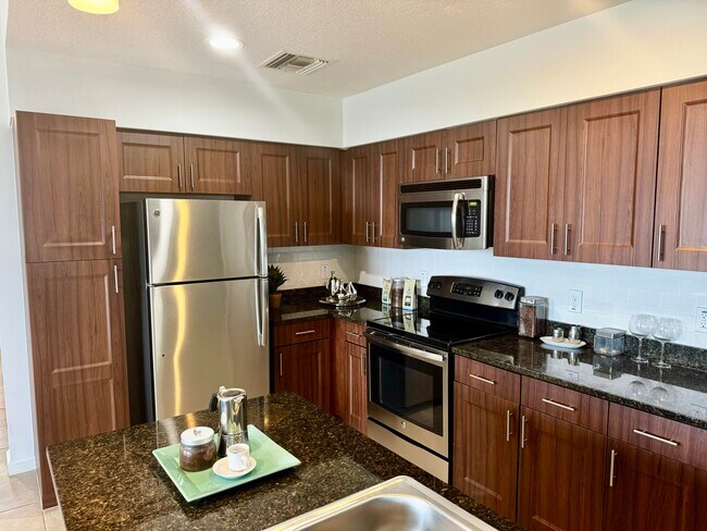 Foto del edificio - 1590 Cameron Samuel Ln