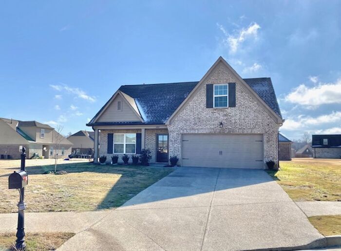 Primary Photo - Now Leasing a 4 Bedrom 2.5 Bath At Nicole ...