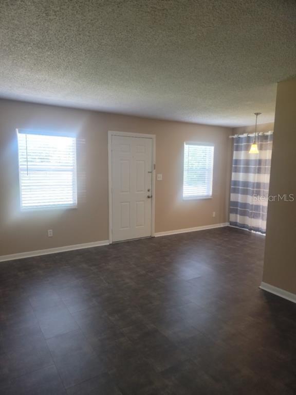 Foto del edificio - 4223 Parkside Dr