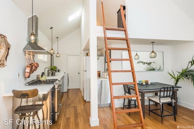 Building Photo - 2 br, 2 bath House - 4021 Folsom St.