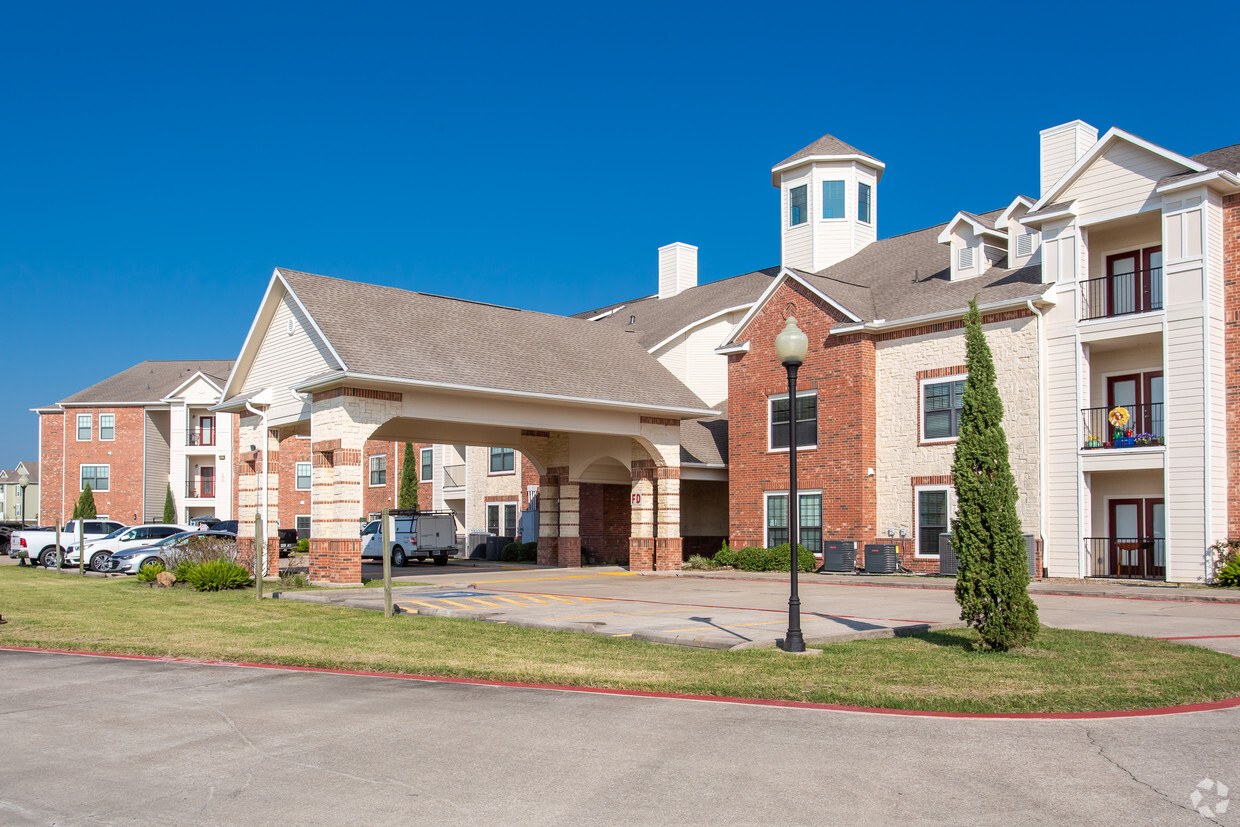 Primary Photo - Legacy Senior Housing