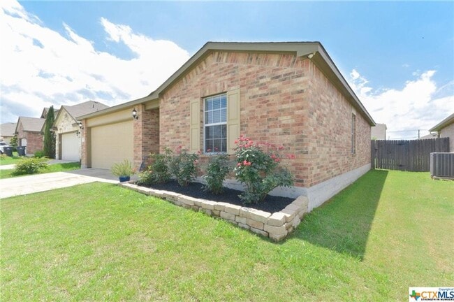 Building Photo - 5722 Stanford Dr