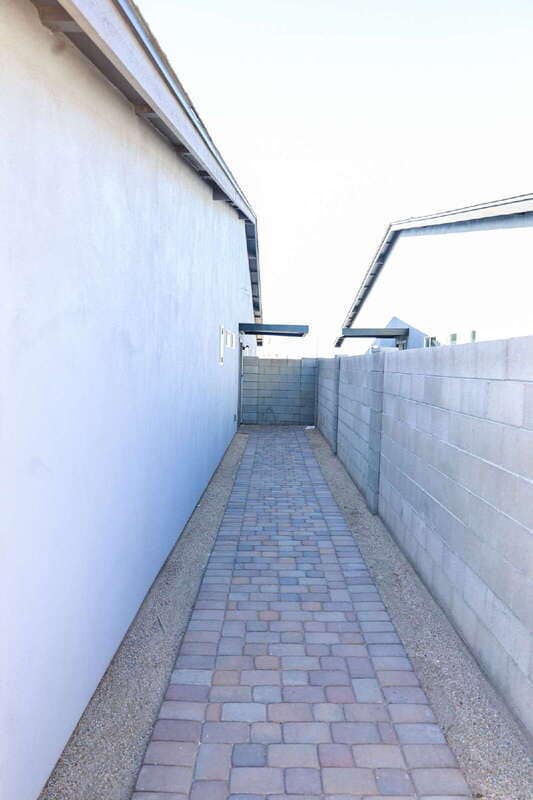 Photo - 2527 E Broadway Rd House