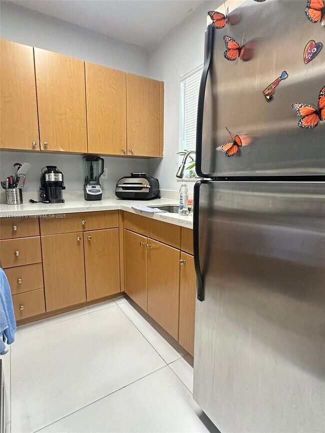 Foto del edificio - 665 NE 83rd Terrace