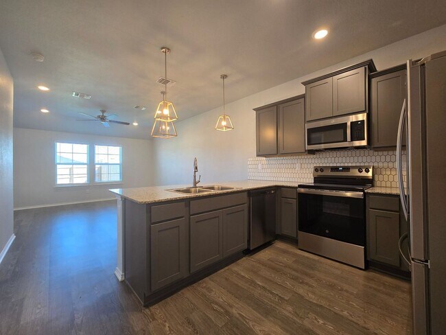 Foto del edificio - 1241 LEXINGTON Dr