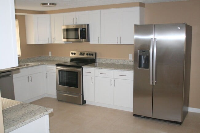 Foto del edificio - Updated 2 bed 1 bath