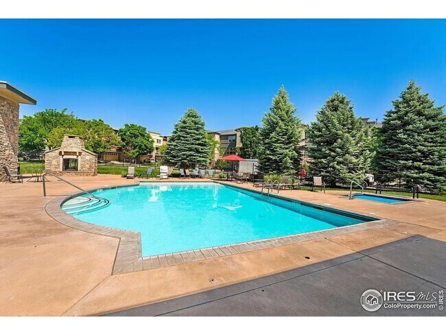 Building Photo - 13598 Via Varra