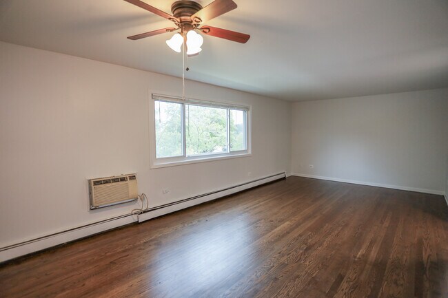 Building Photo - 700 McKinley Ave