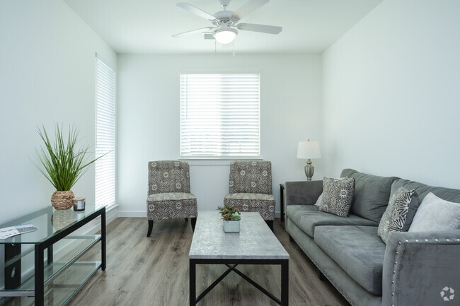 2BR, 2BA - 907SF - The Alston