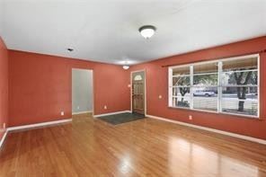 Building Photo - 2923 W Colorado Blvd