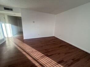 Building Photo - 10805 Towner Ave NE